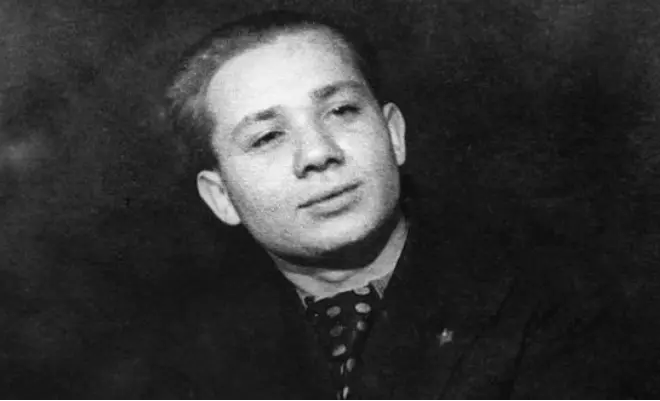 Евгений Леонов в молодости