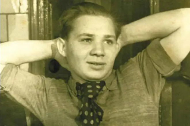 Евгений Леонов в юности